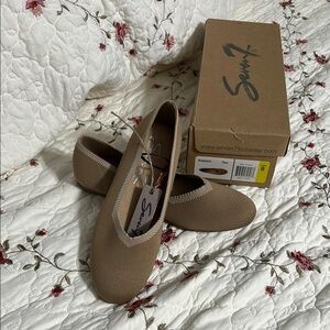 NEW with tags and box Seven7 Casual Tan Slip-Ons size 8
